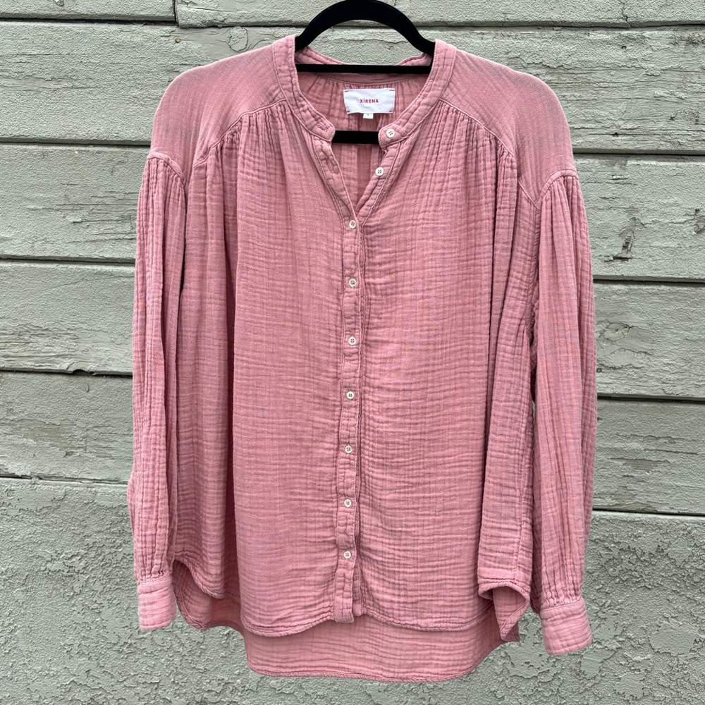 XiRENA Gauze Double Cloth Pink Button-Up Top